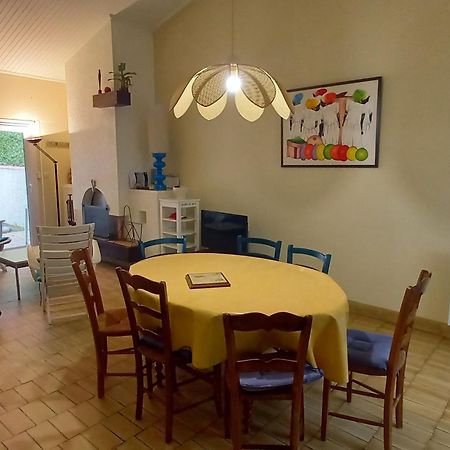 Charmant Pavillon A Saint-Jean-De-Monts: 2 Chambres, Proche Plage, Foret Et Commerces, Jardin Clos - Fr-1-323-259 Ngoại thất bức ảnh
